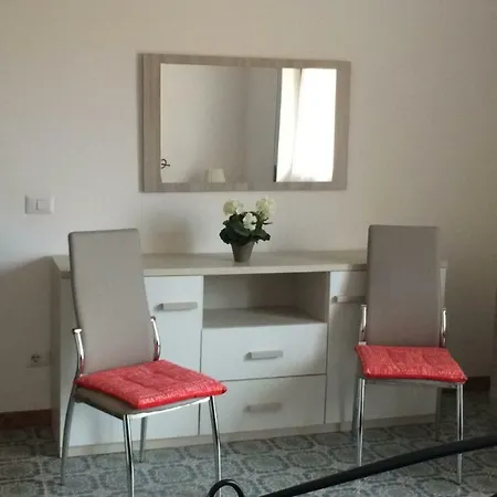 Domus Serena Nyaraló *